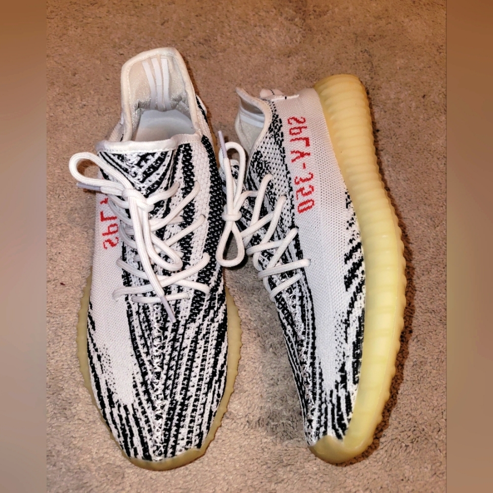 Adidas Yeezy Boost 350 V2 Zebra men's size 12.5 - Picture 3 of 7